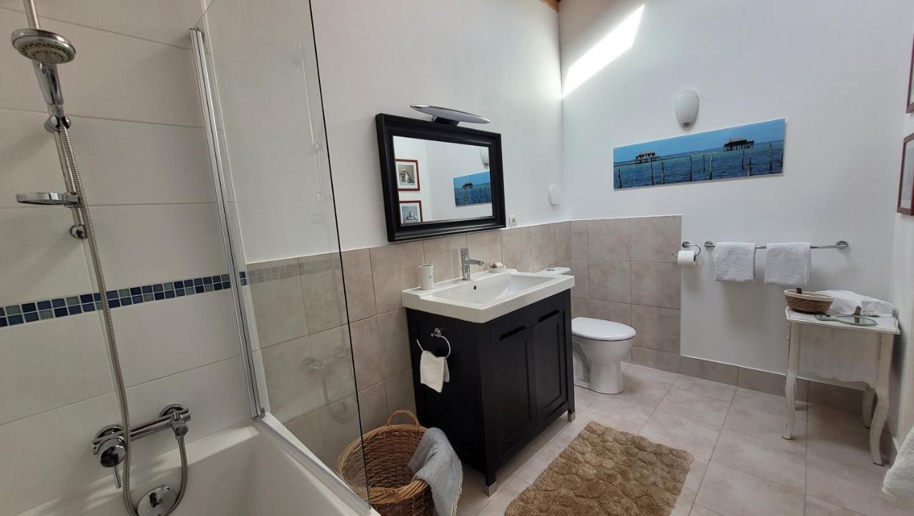 Bed & Breakfast Au Do'mayne Des Bouilles - & Piscine