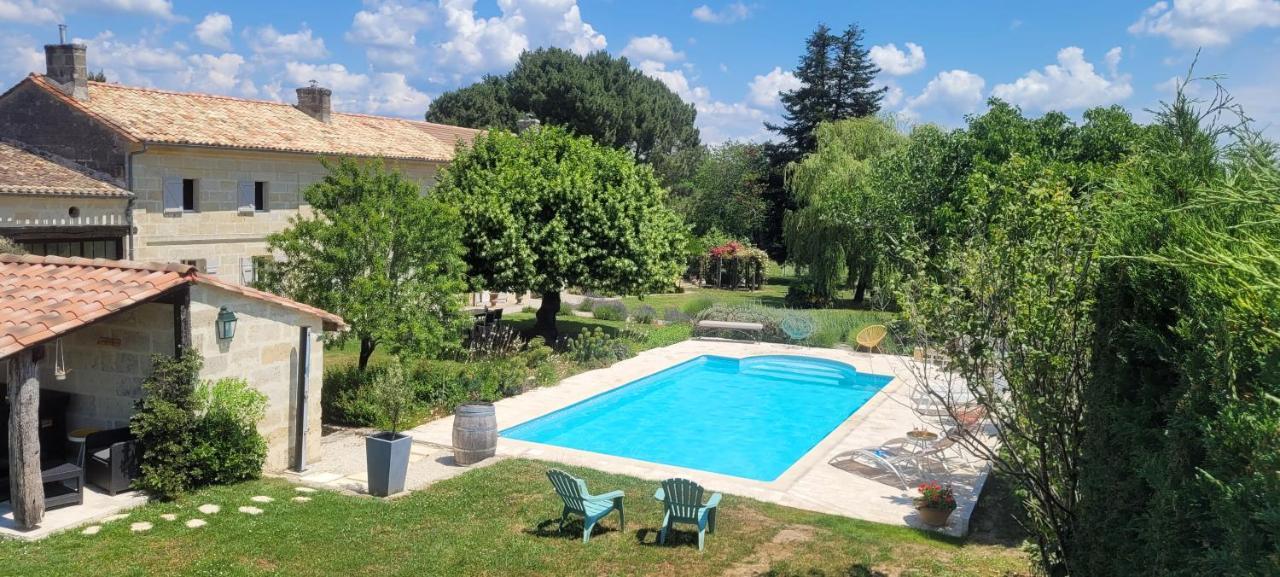 Bed & Breakfast Au Do'mayne Des Bouilles - & Piscine