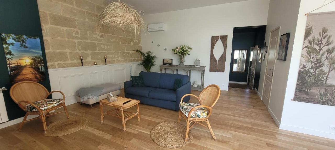 Au Do'mayne Des Bouilles - & Piscine Lussac (Gironde)